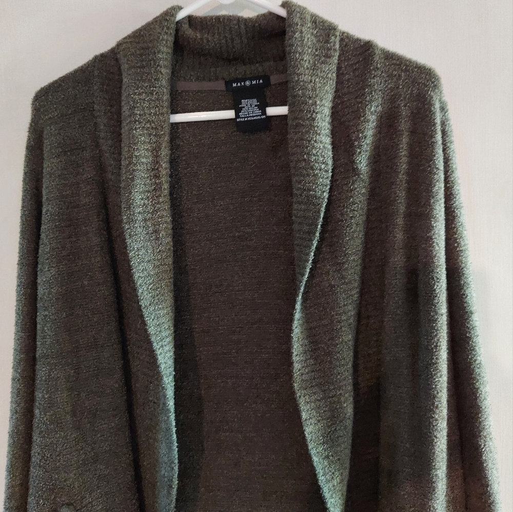 Max & Mia VERY soft olive green sweater cardigan with pockets - Picture 4 of 10